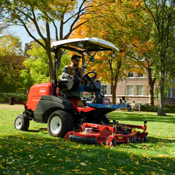 TORO Groundsmaster e3200-1 TORO Groundsmaster e3200