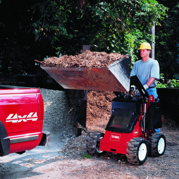 TORO W320-D Series II Compact Utility Loader in action TORO W320-D Series II Compact Utility Loader in action